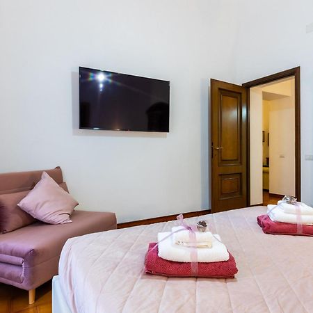 Roma E Il Pittore Buitenkant foto