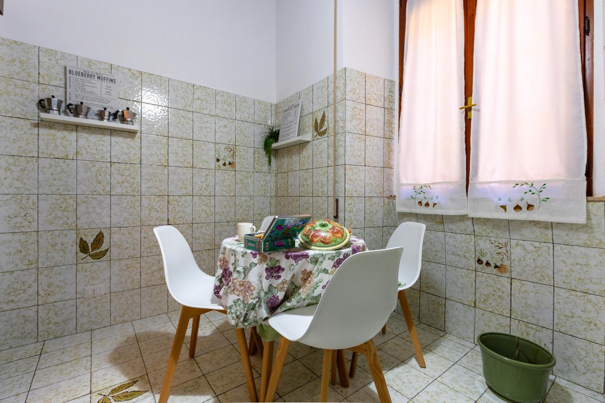 Roma E Il Pittore Buitenkant foto