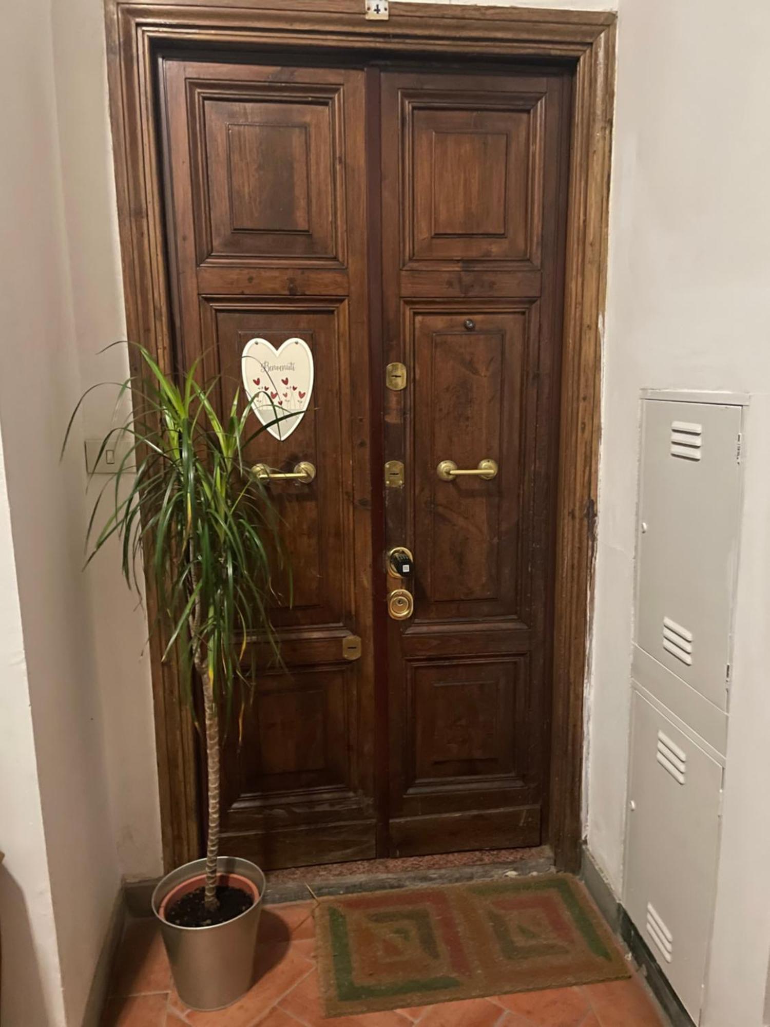 Roma E Il Pittore Buitenkant foto